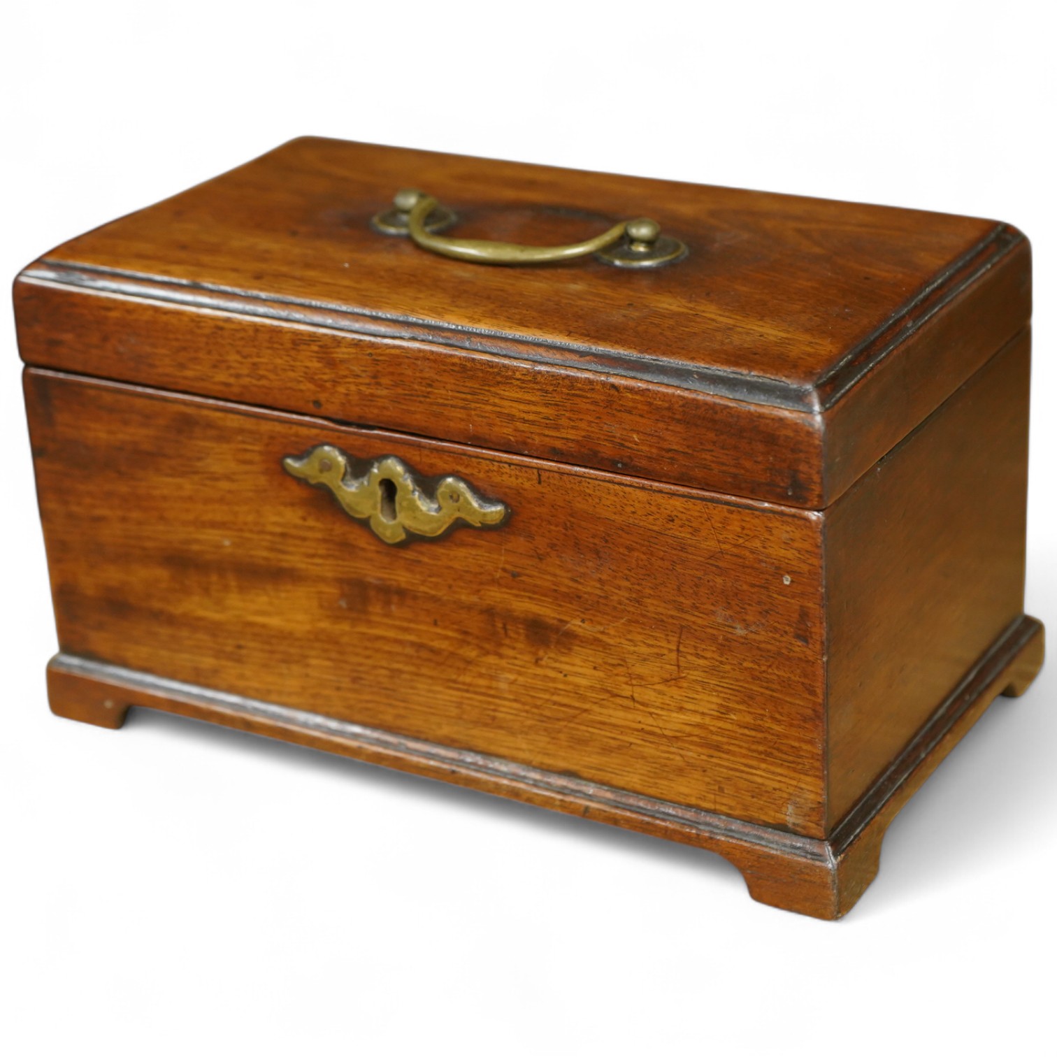 A George II/ III mahogany tea caddy, 22.5cm wide